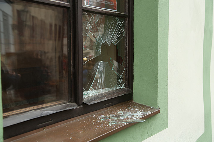 A2B Glass are able to board up broken windows while they are being repaired in Limehouse.